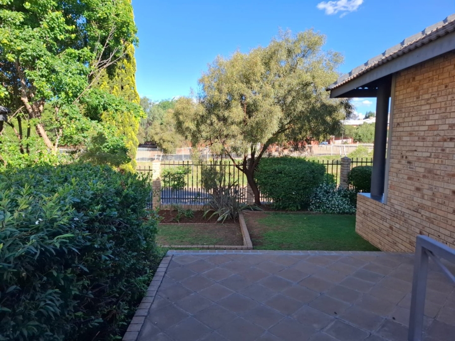 3 Bedroom Property for Sale in Langenhovenpark Free State